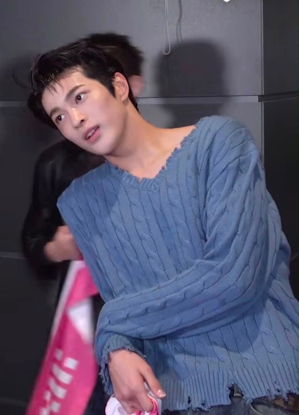 17歲的太平洋肩寬