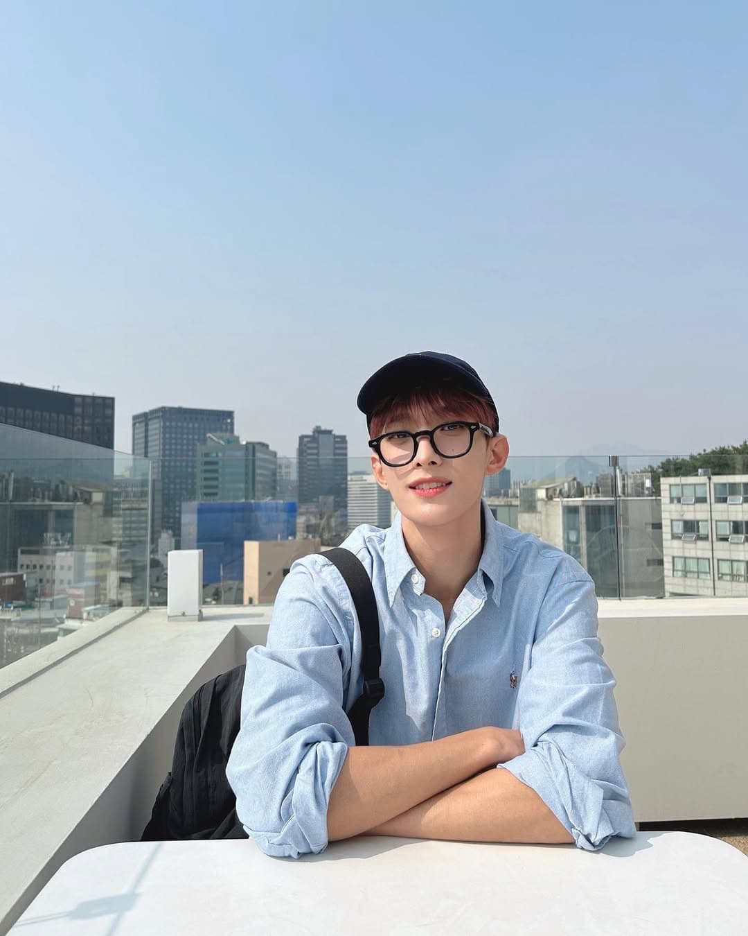 구름 한점 없는☀️

-230331