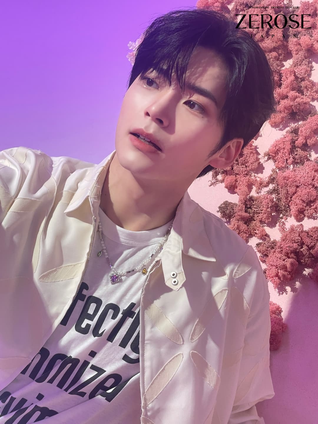 2024.02.19
SUNG HAN BIN

ZEROSE~ 日本デビュー楽しみに待っていますか :)
トキメキをたくさん詰め込んで全部撮影を終えて
気になるビハインドカットを持ってきました!
ファンコンをすることに緊張もするし
僕たちが日本に行く時期に桜がすごく綺麗に咲くそうです!!😮
実際に見たらすごく幸せになりそうです ㅎㅎ
待っていてくれた分、かっこよいい姿をお見せするのでたくさん楽しみにしててね、大好きです❤
あ、そうだった!
僕と桜見に行きませんか?🐹😽💌￼