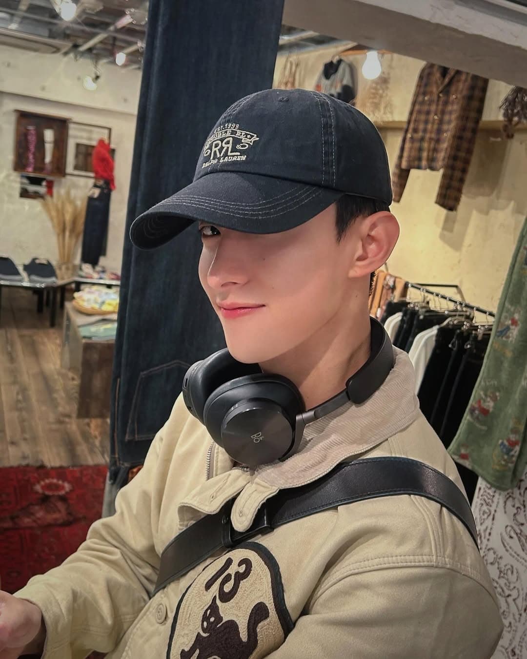 Day off ◡̈

-241223