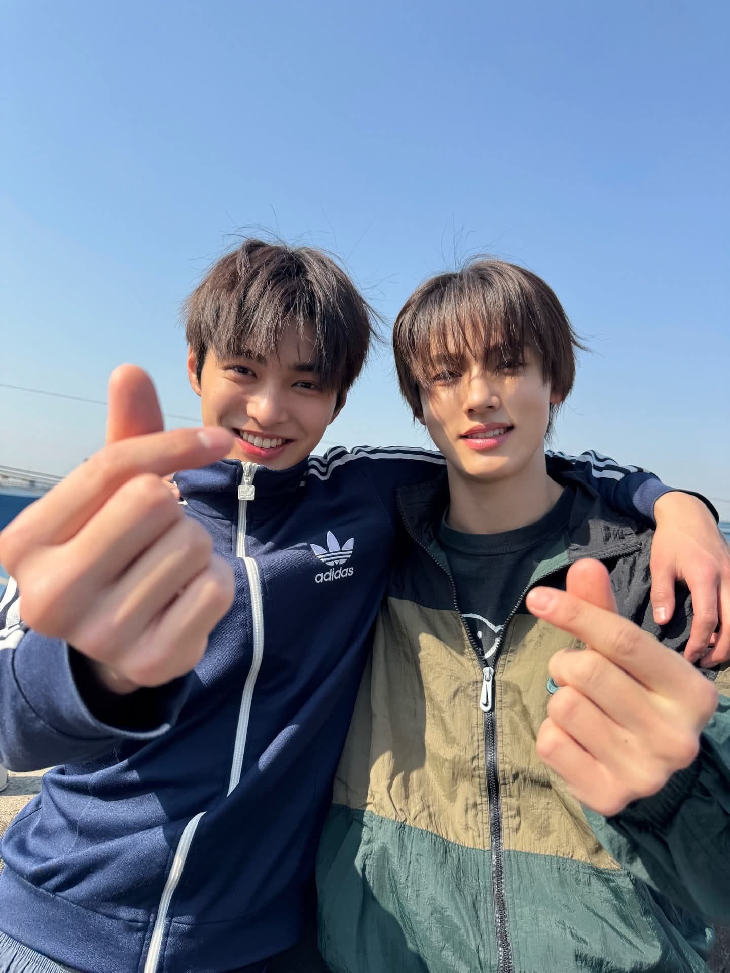 09line超Q🐶🦊
好像大野和杉山哈哈哈￼