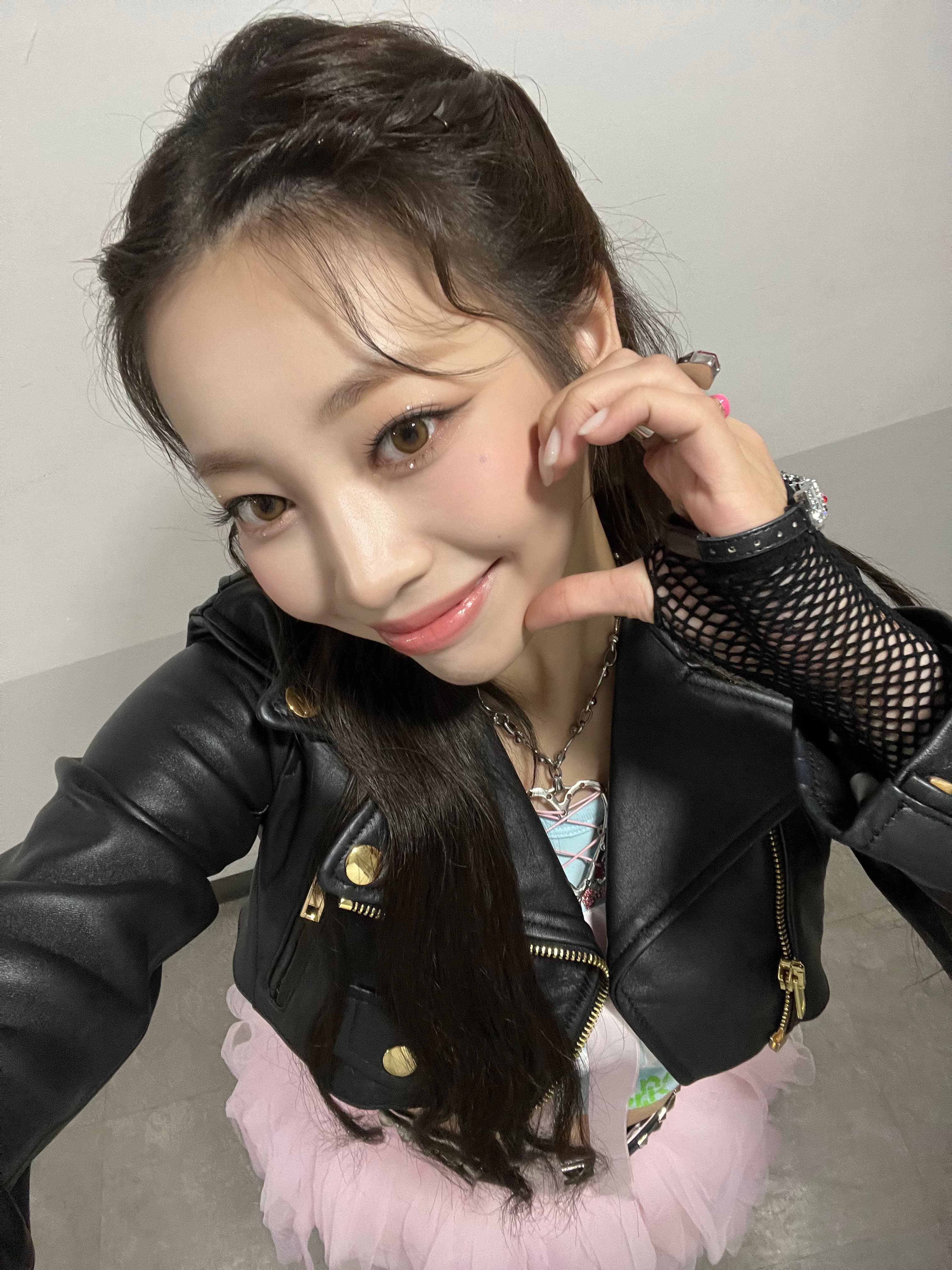 에버애프터~!!!
유니스가 첫 컴백을 했습니다!!🎉🎉🎉
유니스랑 너만 몰라 많이 사랑해주세요🫶💕