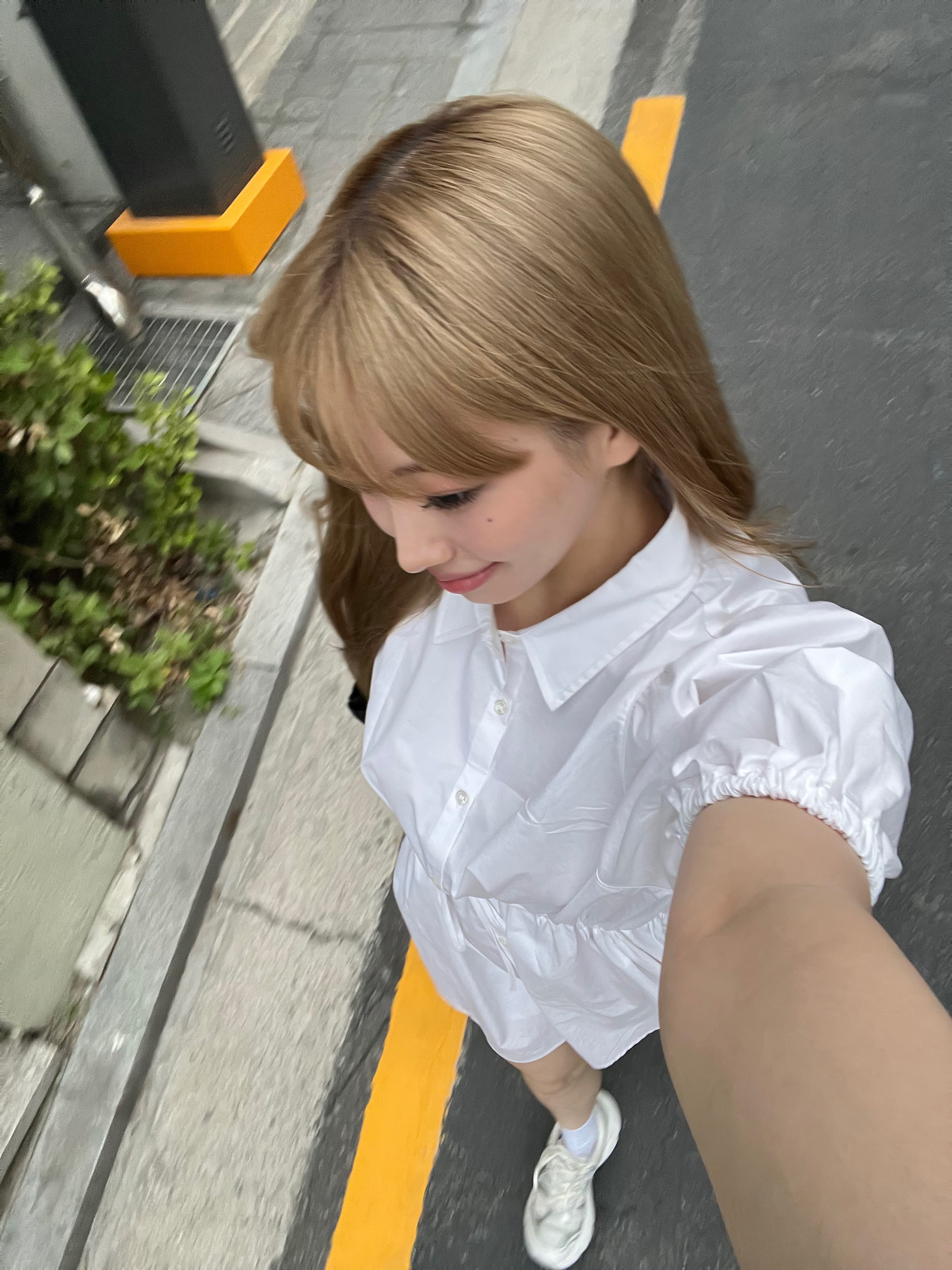 엡떠들~!! 
어제 약속한 미공개 셀카에요!
앞으로도 셀카 많이 올릴 테니까 기다려주세요!!💕