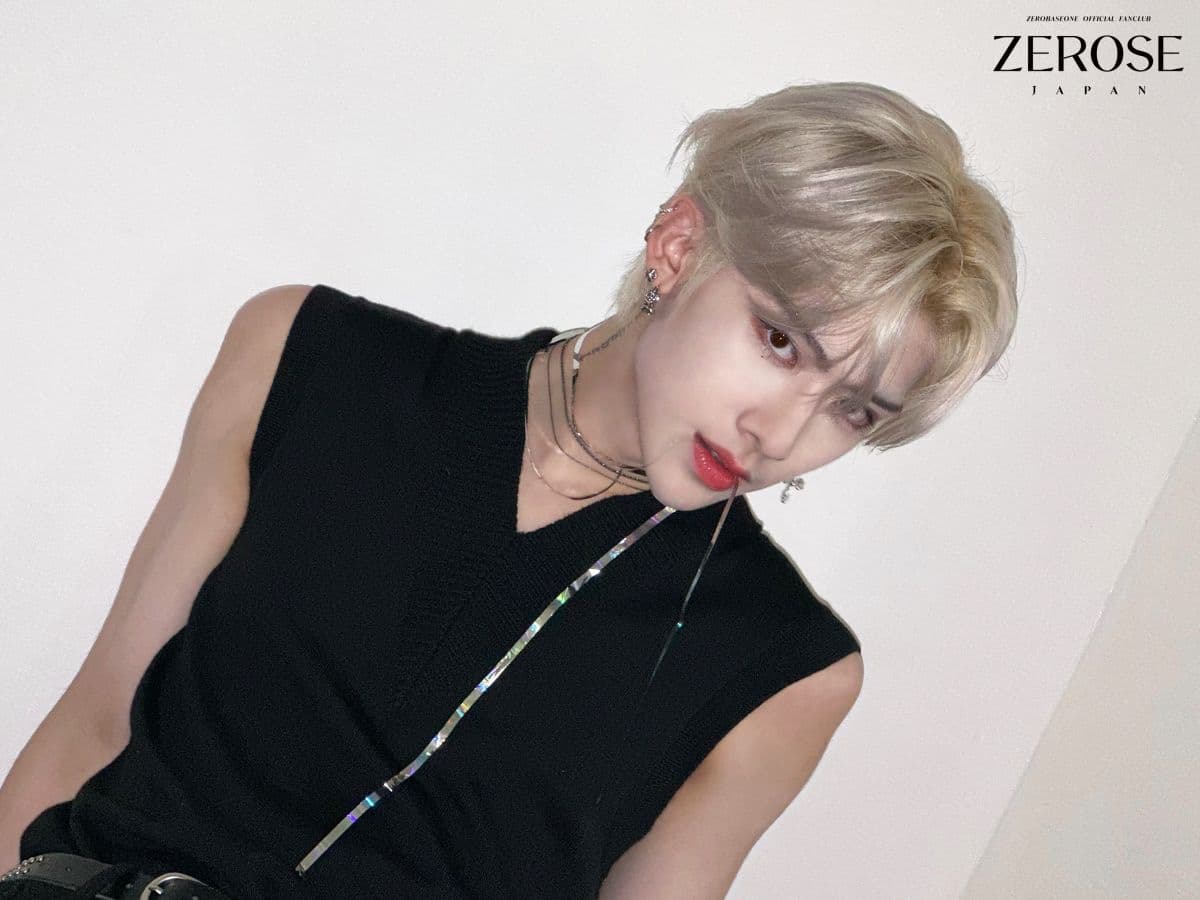 2023.11.14
RICKY

ZEROSE～

最近はとっても忙しく過ごしているけどすごく幸せ。
僕が好きな仕事をしているし
ZEROSEの愛のおかげで
すごく意味がある時間を過ごしているようだ。
僕のカッコいい写真でZEROSEに恩返しするね。
すぐ日本に行くから待っててね
ZEROSEいつも愛してる。￼