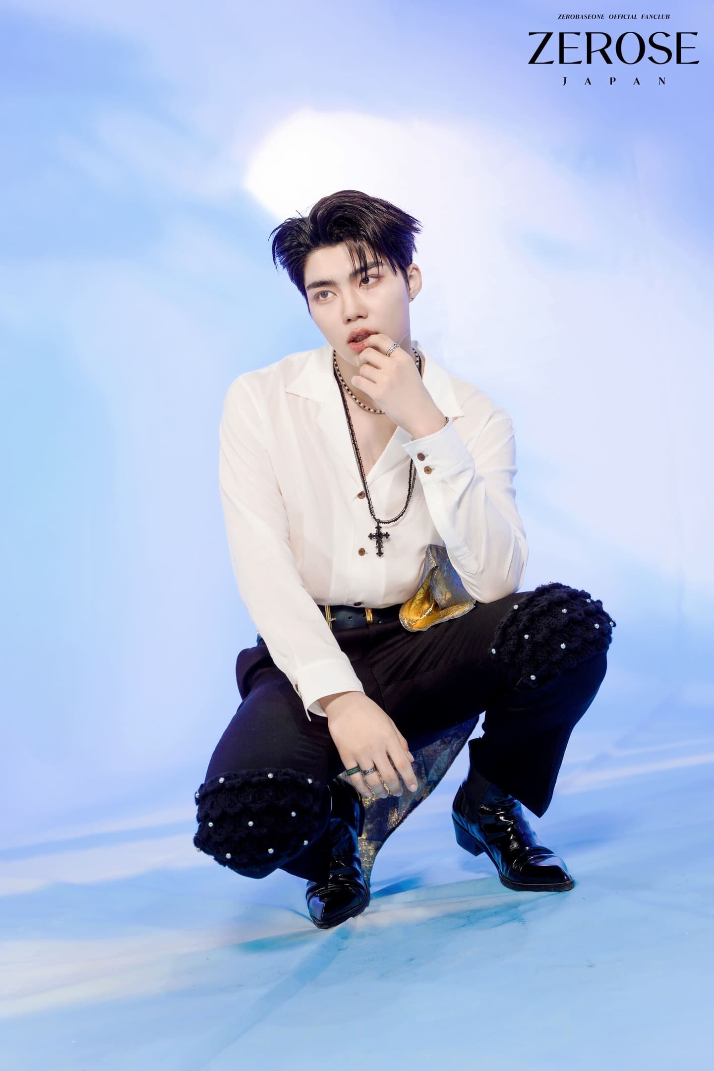 2024.04.26
'ゆらゆら -運命の花-' Jacket Behind Photos Vol.2（2）