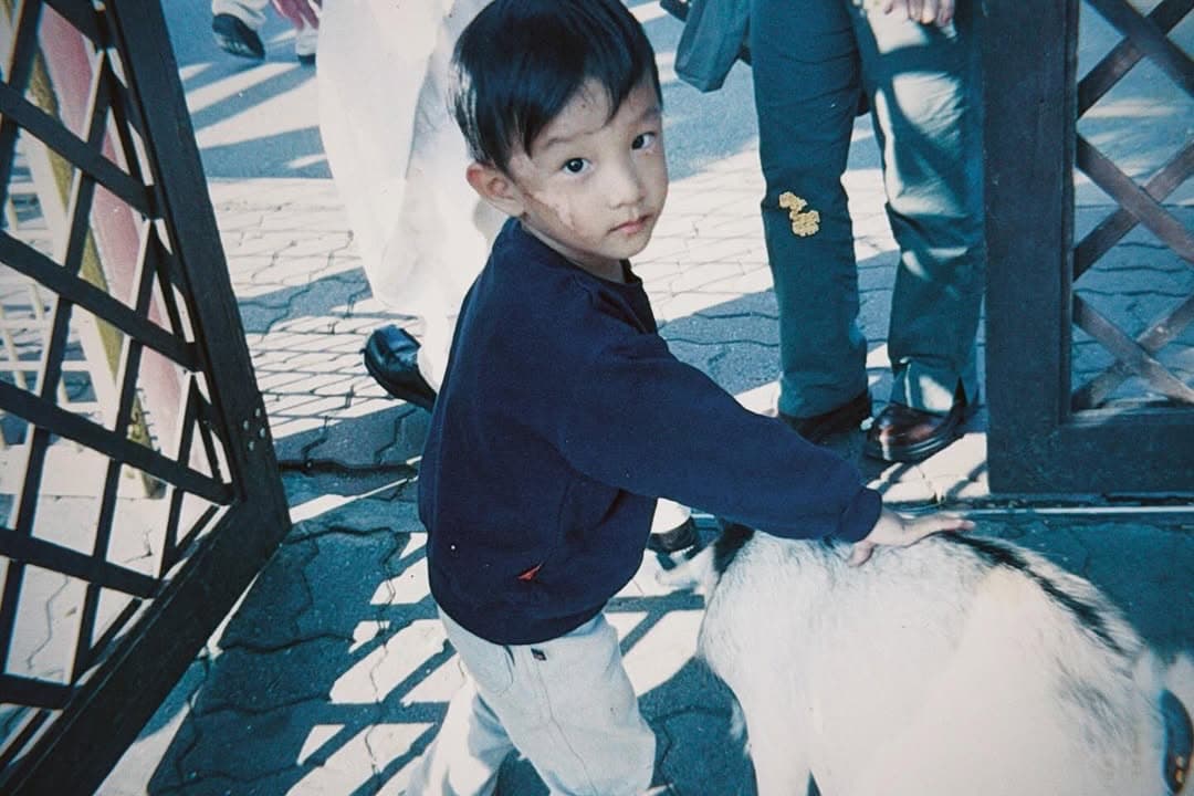 생일 축하해 주셔서 고맙습니다(⃔๑⃙⃘◡̈๑⃙⃘)⃕↝
예전이나 지금이나 여전히 예쁜 울 엄마დ 세상에 나를 태어나게 해줘서 고마워요 사랑합니다ෆ⸒⸒

-260218