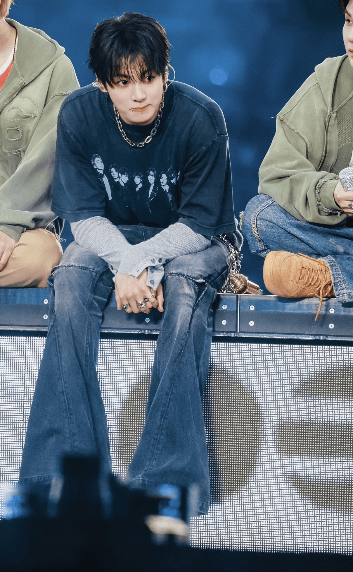 정국！
