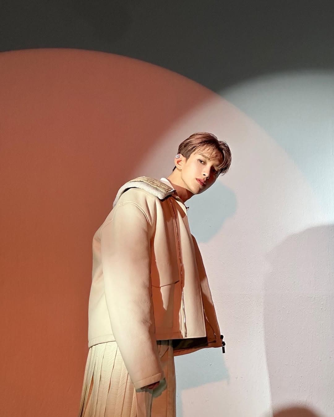 behind🤎 @mensnonnojp @dior

-230511