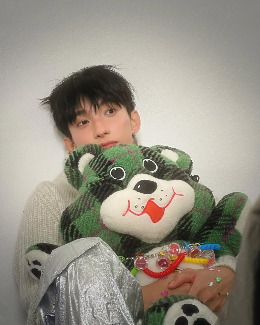 behind🤍💚

-241216