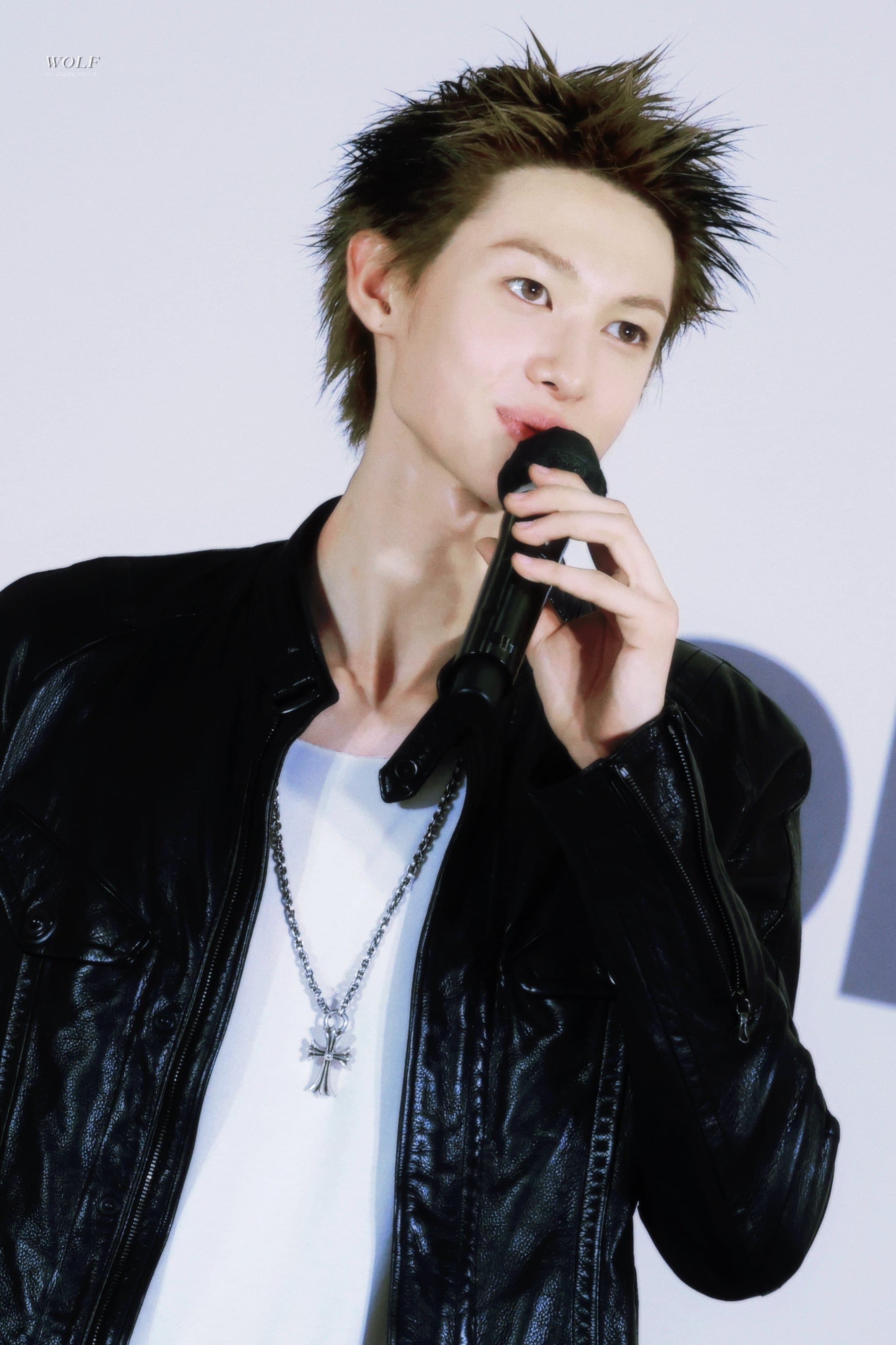 Ryuk is that you?🍎
-
April Fools by @babywolfMackiah