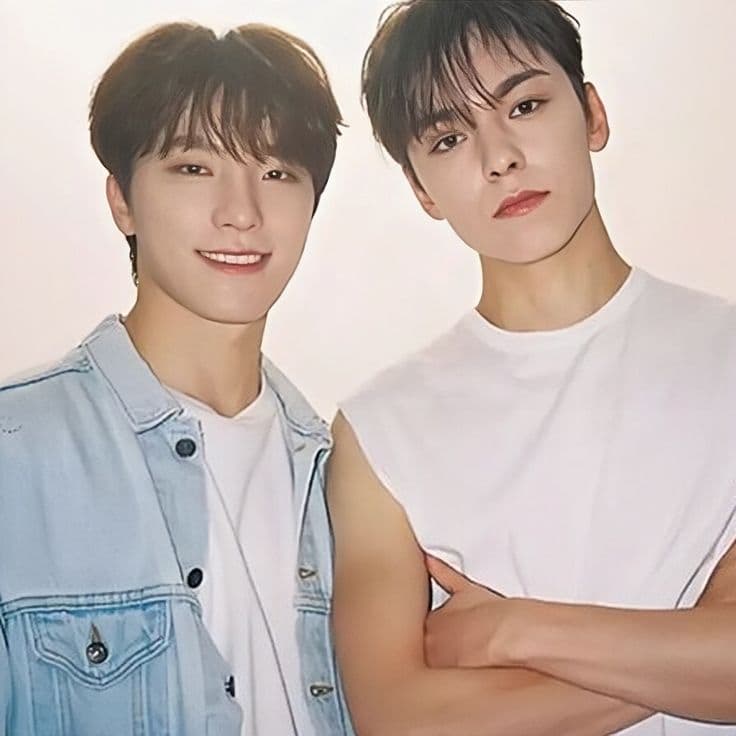 燦獺哩和北極熊🦦🐻‍❄️